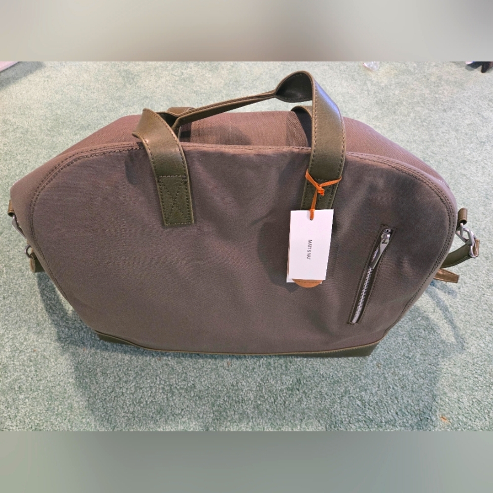 Matt & Nat CALVI vegan weekender bag